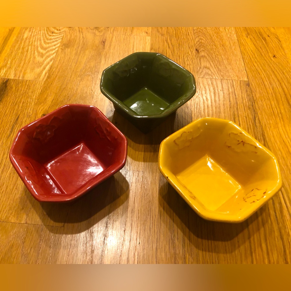 Small Bowls Flared Square Set of 3